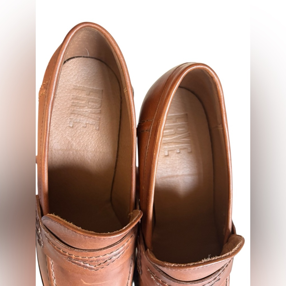 Frye leather women’s 3” heeled loafer. Cognac color. Size 9.5B. Preloved - Picture 5 of 11